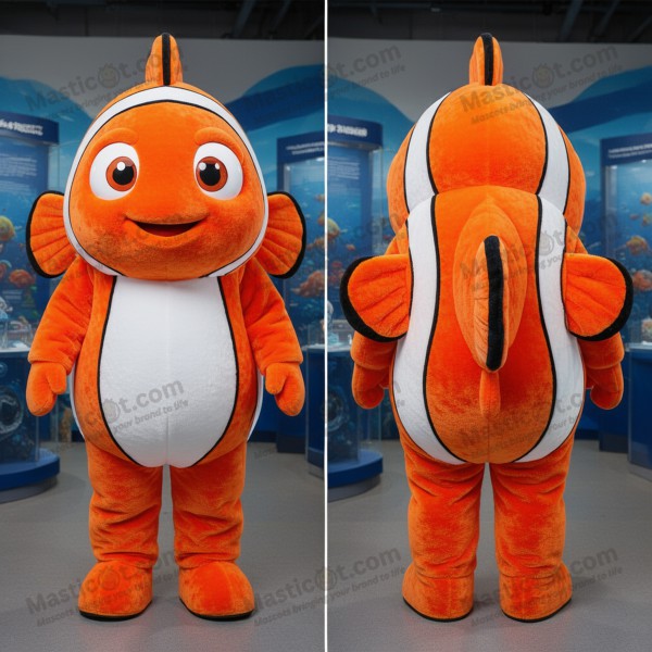 Vibrant orange wide eyed clown fish mascot - Masticot.com